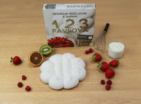 La création du kit de meringue facile 1.2.3 Pavlova